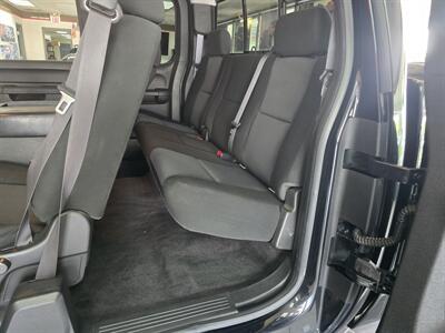 2012 GMC Sierra 1500 SLE 4DR EXTENDED CAB 4X4 - Photo 11 - Hamilton, OH 45015