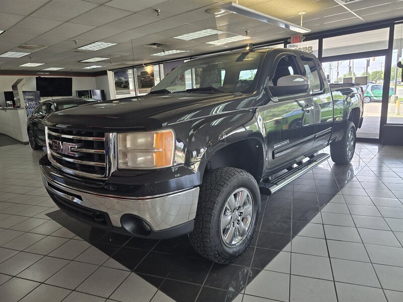 2012 GMC Sierra 1500 SLE 4DR EXTENDED CAB 4X4   - Photo 1 - Hamilton, OH 45015