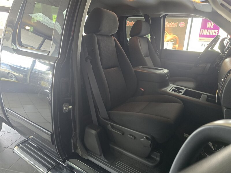 2012 GMC Sierra 1500 SLE 4DR EXTENDED CAB 4X4 - Photo 14 - Hamilton, OH 45015