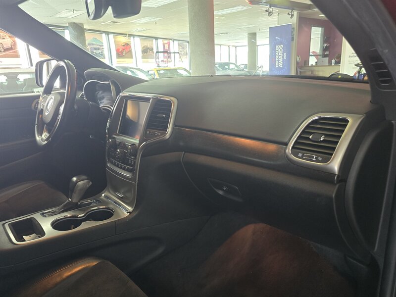 2018 Jeep Grand Cherokee Altitude - Photo 14 - Hamilton, OH 45015