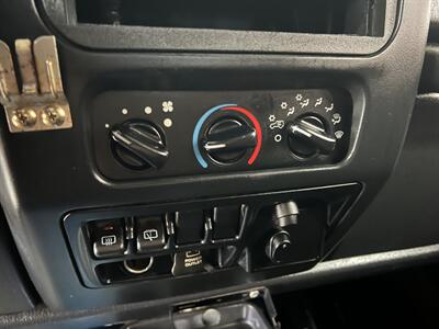 2005 Jeep Wrangler X   - Photo 12 - Hamilton, OH 45015