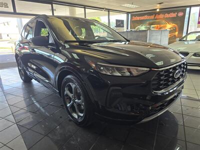 2023 Ford Escape ST-Line   - Photo 3 - Hamilton, OH 45015