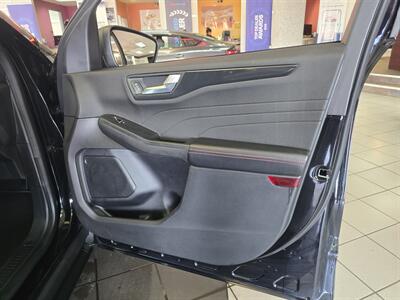 2023 Ford Escape ST-Line   - Photo 12 - Hamilton, OH 45015