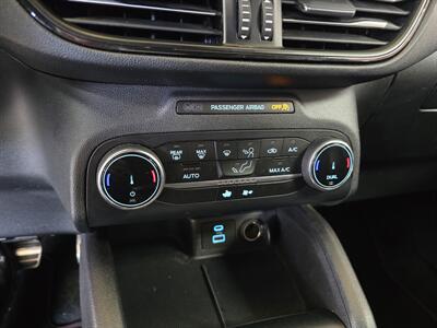 2023 Ford Escape ST-Line   - Photo 19 - Hamilton, OH 45015