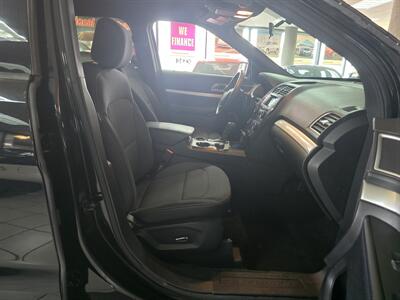 2017 Ford Explorer XLT   - Photo 18 - Hamilton, OH 45015