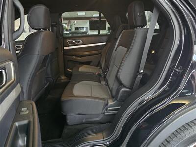 2017 Ford Explorer XLT   - Photo 14 - Hamilton, OH 45015