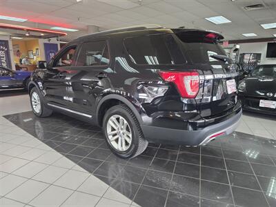 2017 Ford Explorer XLT   - Photo 7 - Hamilton, OH 45015