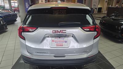 2018 GMC Terrain SLE 4DR SUV 4X4 - Photo 7 - Hamilton, OH 45015