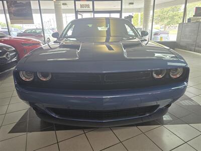 2022 Dodge Challenger SXT 2DR COUPE   - Photo 2 - Hamilton, OH 45015