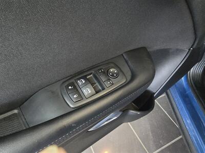 2022 Dodge Challenger SXT 2DR COUPE   - Photo 17 - Hamilton, OH 45015