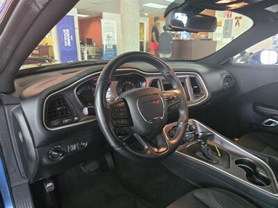 2022 Dodge Challenger SXT 2DR COUPE   - Photo 8 - Hamilton, OH 45015