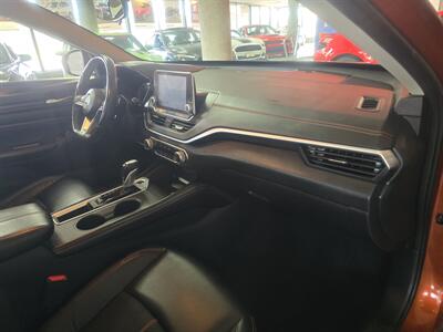 2022 Nissan Altima 2.5 SR 4DR SEDAN   - Photo 14 - Hamilton, OH 45015