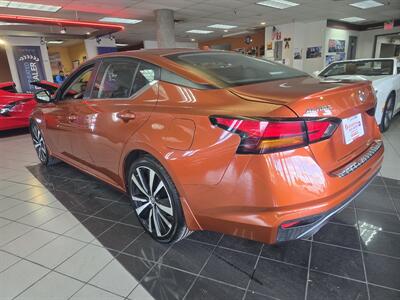 2022 Nissan Altima 2.5 SR 4DR SEDAN   - Photo 6 - Hamilton, OH 45015