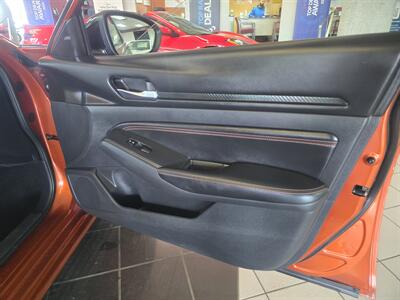 2022 Nissan Altima 2.5 SR 4DR SEDAN   - Photo 13 - Hamilton, OH 45015