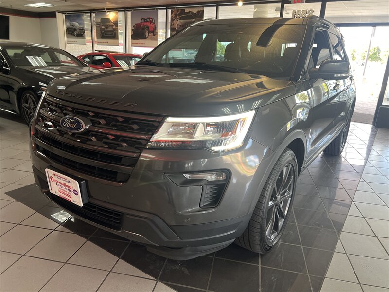 2018 Ford Explorer XLT 4DR SUV 4X4 - Photo 1 - Hamilton, OH 45015