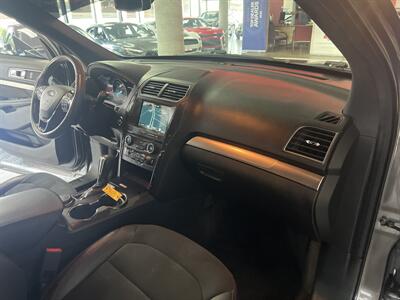 2018 Ford Explorer XLT 4DR SUV 4X4   - Photo 26 - Hamilton, OH 45015