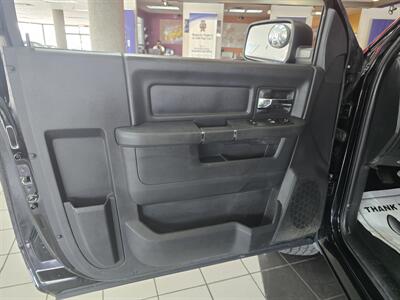2012 RAM 1500 Express 2DR REGULAR CAB 4X4   - Photo 7 - Hamilton, OH 45015