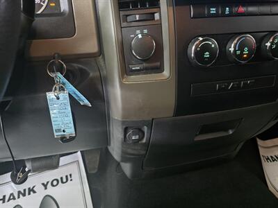 2012 RAM 1500 Express 2DR REGULAR CAB 4X4   - Photo 21 - Hamilton, OH 45015