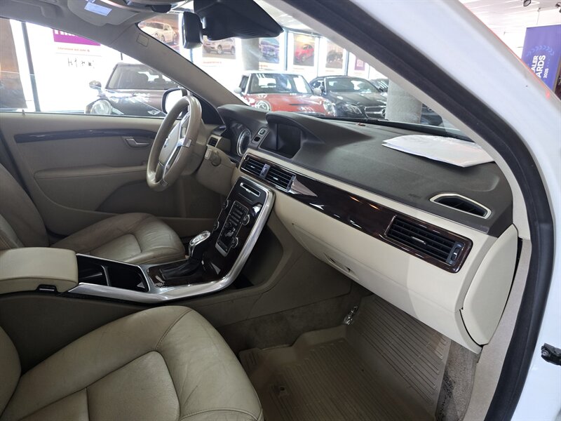 2013 Volvo S80 T6 4DR SEDAN AWD - Photo 14 - Hamilton, OH 45015