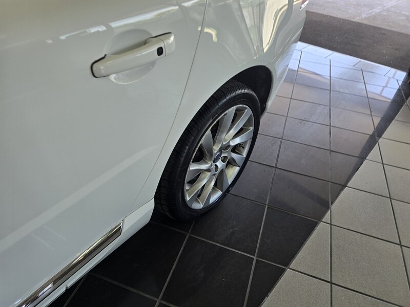 2013 Volvo S80 T6 4DR SEDAN AWD - Photo 29 - Hamilton, OH 45015