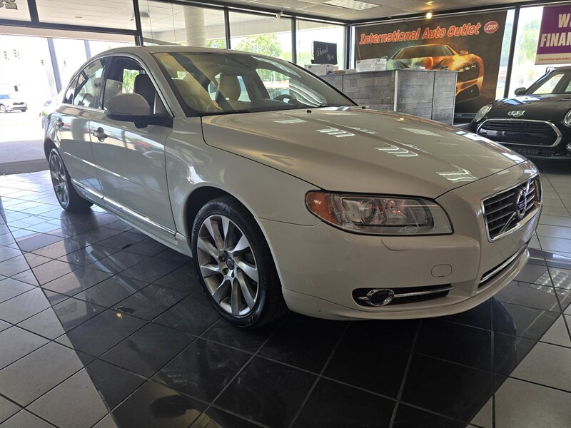 2013 Volvo S80 T6 4DR SEDAN AWD - Photo 3 - Hamilton, OH 45015