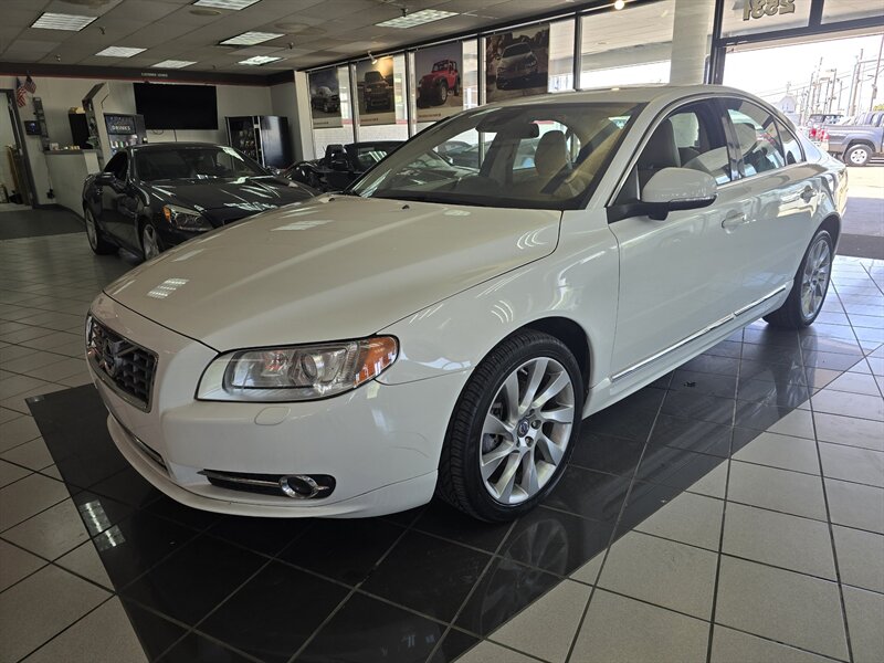 2013 Volvo S80 T6 4DR SEDAN AWD   - Photo 1 - Hamilton, OH 45015