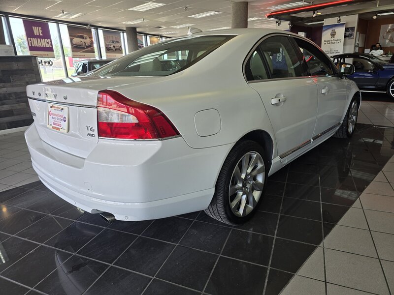 2013 Volvo S80 T6 4DR SEDAN AWD - Photo 4 - Hamilton, OH 45015