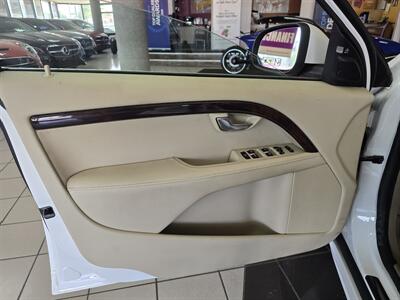2013 Volvo S80 T6 4DR SEDAN AWD - Photo 8 - Hamilton, OH 45015