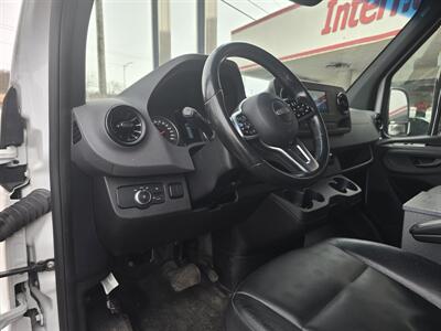 2021 FREIGHTLINER SPRINTER 2500 3DR CARGO VAN   - Photo 8 - Hamilton, OH 45015