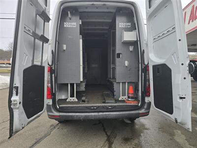 2021 FREIGHTLINER SPRINTER 2500 3DR CARGO VAN   - Photo 15 - Hamilton, OH 45015