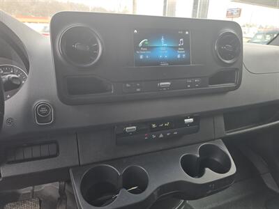 2021 FREIGHTLINER SPRINTER 2500 3DR CARGO VAN   - Photo 23 - Hamilton, OH 45015