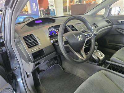 2009 Honda Civic LX 4DR SEDAN   - Photo 16 - Hamilton, OH 45015