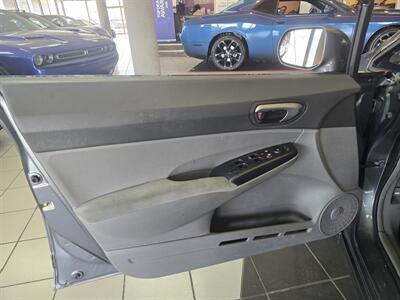 2009 Honda Civic LX 4DR SEDAN   - Photo 7 - Hamilton, OH 45015