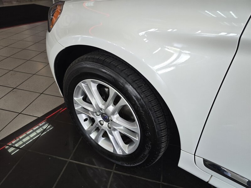 2015 Volvo XC60 T5 Drive-E Premier 4DR WAGON - Photo 37 - Hamilton, OH 45015