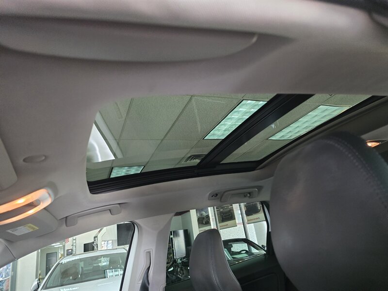 2015 Volvo XC60 T5 Drive-E Premier 4DR WAGON - Photo 30 - Hamilton, OH 45015