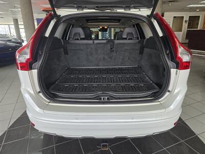 2015 Volvo XC60 T5 Drive-E Premier 4DR WAGON - Photo 34 - Hamilton, OH 45015