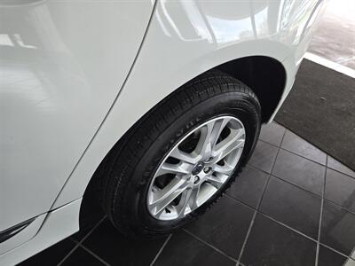 2015 Volvo XC60 T5 Drive-E Premier 4DR WAGON - Photo 38 - Hamilton, OH 45015