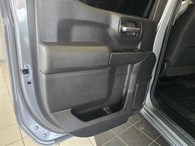 2019 Chevrolet Silverado 1500 LT 4DR CREW CAB 4X4   - Photo 11 - Hamilton, OH 45015