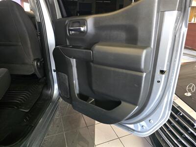 2019 Chevrolet Silverado 1500 LT 4DR CREW CAB 4X4   - Photo 18 - Hamilton, OH 45015