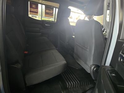 2019 Chevrolet Silverado 1500 LT 4DR CREW CAB 4X4   - Photo 17 - Hamilton, OH 45015