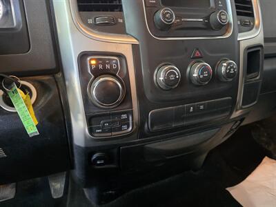 2020 RAM 1500 Classic SLT 4DR CREW 4X4 - Photo 25 - Hamilton, OH 45015