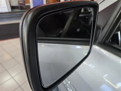 2020 RAM 1500 Classic SLT 4DR CREW 4X4 - Photo 26 - Hamilton, OH 45015