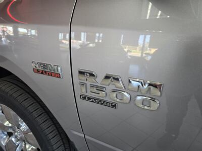 2020 RAM 1500 Classic SLT 4DR CREW 4X4 - Photo 27 - Hamilton, OH 45015