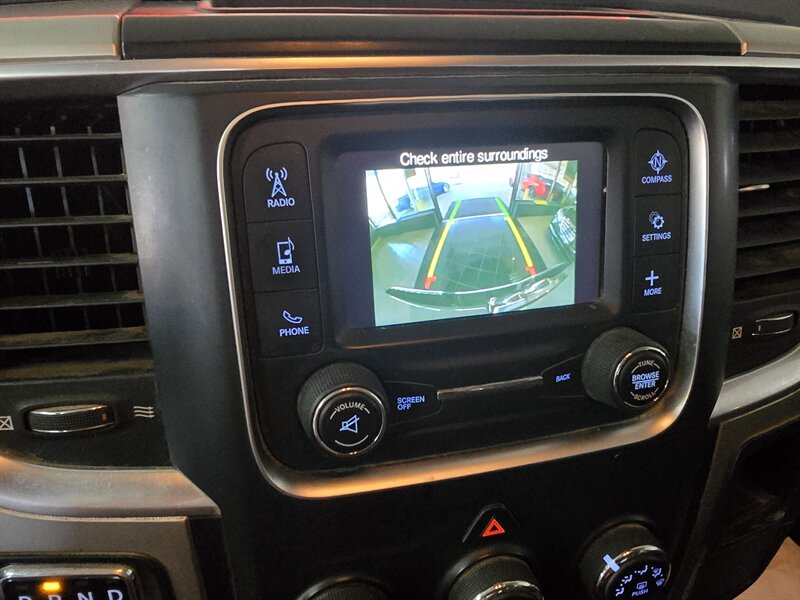 2020 RAM 1500 Classic SLT 4DR CREW 4X4 - Photo 18 - Hamilton, OH 45015