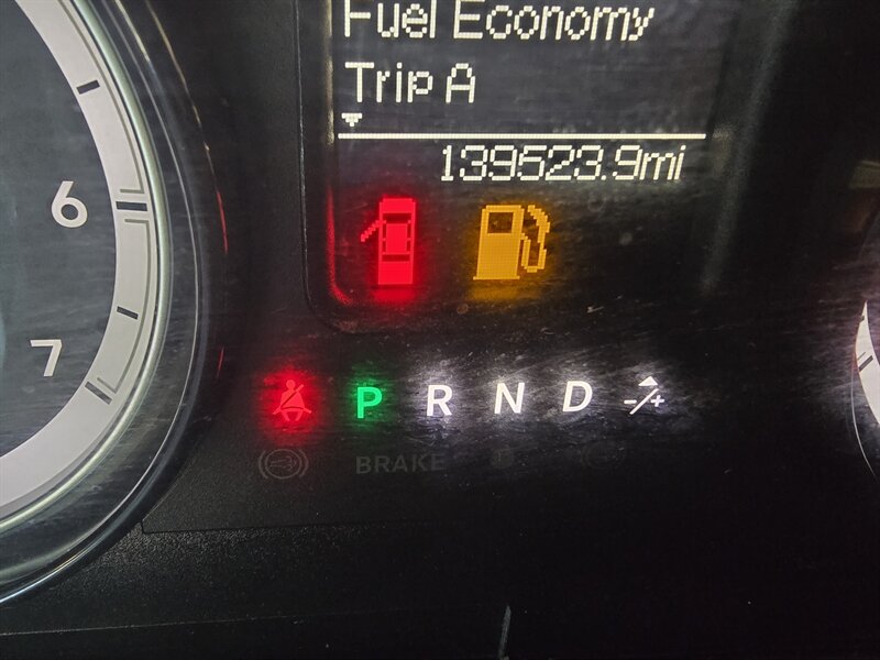 2020 RAM 1500 Classic SLT 4DR CREW 4X4 - Photo 21 - Hamilton, OH 45015