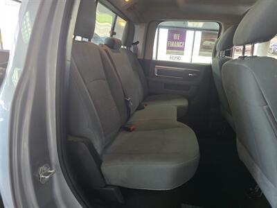 2020 RAM 1500 Classic SLT 4DR CREW 4X4 - Photo 16 - Hamilton, OH 45015