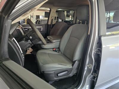 2020 RAM 1500 Classic SLT 4DR CREW 4X4 - Photo 9 - Hamilton, OH 45015