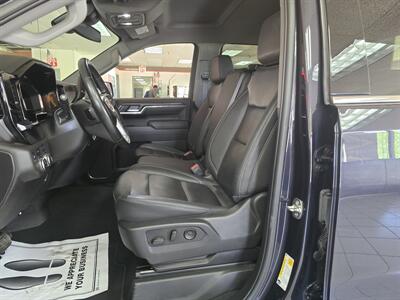2025 GMC Sierra 1500 SLT   - Photo 9 - Hamilton, OH 45015