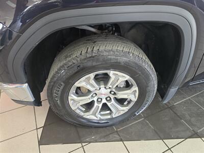 2025 GMC Sierra 1500 SLT   - Photo 38 - Hamilton, OH 45015