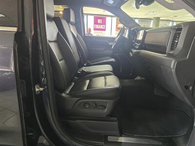 2025 GMC Sierra 1500 SLT   - Photo 15 - Hamilton, OH 45015